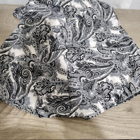 Lands End‎ One Piece Paisley Black White Swimsuit 16 Wireless - Picture 4 of 6